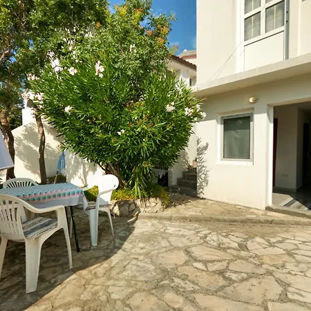 Apartments Silva Novalja Exterior photo